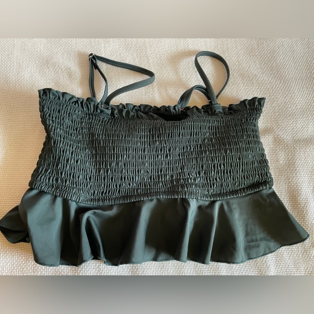 Bathing suit top and bottom - Picture 4 of 9